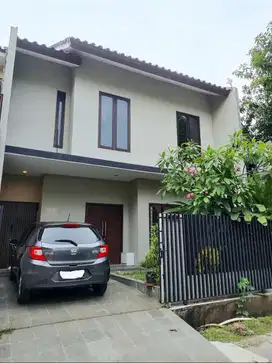 Dijual Rumah Bagus 2.5 Lt di Perum. Puri Gading. Jatiwarna. Bekasi