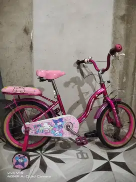 Dijual sepeda bekas perempuan x sanrio (ELEMENT)