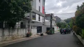 Dijual Rumah di Jl.Pluit Permai, Jakarta Utara