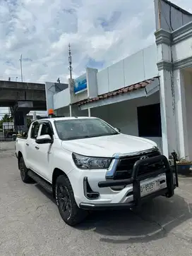 TOYOTA HILUX DC TIPE G MT 2022 bln 11 NEGO TIPIS