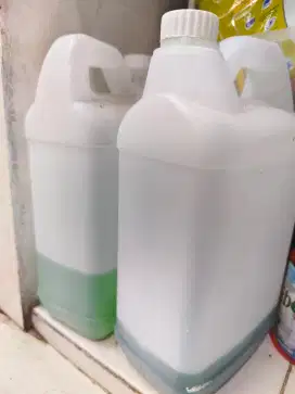 Jeriken Plastik 5 Liter Bekas - Tebal & Kuat - 4 pcs Murah!