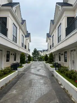 Dijual Rumah di Cluster Margonite, Lavon 2 Swancity, Tangerang