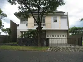Jual Hunian Eksklusif Modern Minimalis di Graha Natura, Surabaya.