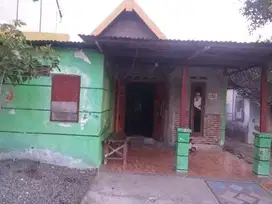 RUMAH MURAH, LUAS di Belakang SMKN Jiwan Madiun