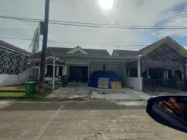 Dijual rumah tengah kota