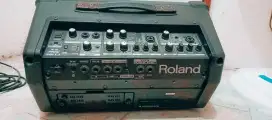 Dijual Ampli merek Roland Cube