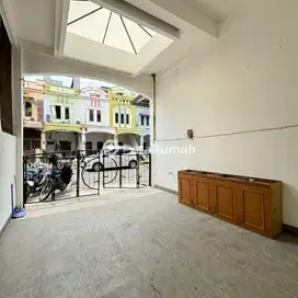 JUAL TOWNHOUSE JL PANCING KOMPLEK IMPERIAL COURT DAERAH PANCING III