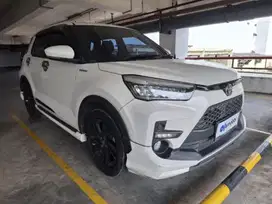DP RENDAH Toyota Raize 1.0 GR Sport One Tone Bensin-AT 2022 JFK B