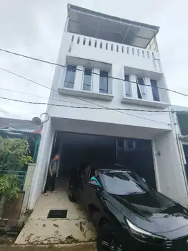 Rumah 3 Lantai di Cibiru Bandung Timur