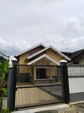 Villa 2 Lantai Siap Huni Dijual Cepat Di Cipanas, Cianjur - Jawa Barat