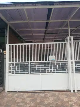 Rumah 2 Lt Dijual Cepat Di Poris Paradise, Cipondoh - Tangerang