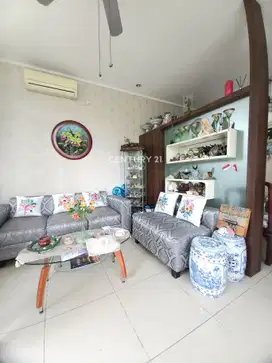 Rumah Rapih Siap Huni Ada Kolam Renang Di Bintaro Sektor 7 5042