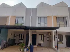Rumah di jual siap huni, type 2 lantai, lokasi strategis, free shm