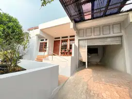 Cinere mega cinere luas 325 rumah 2 lantai dalam komplek