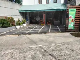 Rumah disamping setraduta jual BU hitung tanah saja