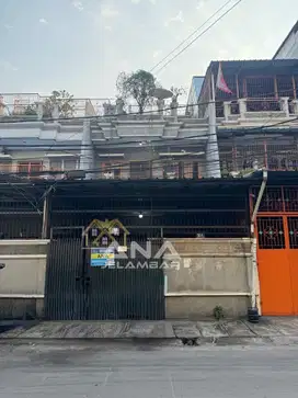 ANA RUMAH UK 6X22M PINGGIR JALAN RAYA JELAMBAR ra
