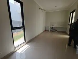 Jual murah rumah baru 2 lantai hoek di summarecon crown gading bekasi