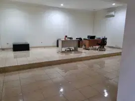 Dijual Rumah Lokasi Strategis di Jl. Semarang Indah