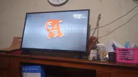 Televisi Digital TCL 32inchi
