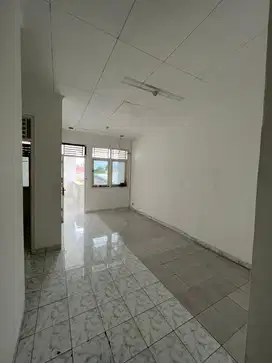 Rumah 2 Lantai Cocok Kantor Strategis Pancoran Jaksel