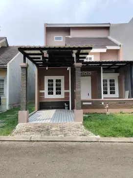 Dijual cepat rumah cantik siap huni di kota wisata cibubur akses Tol