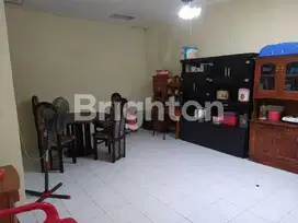 jual rumah lama perumahan WIGUNA Surabaya
