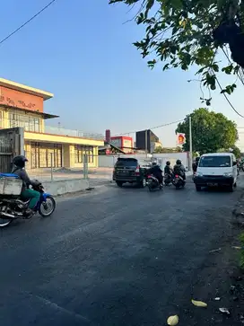 jual murah rumah hitung tanah cocok untuk segala macam usaha rungkut