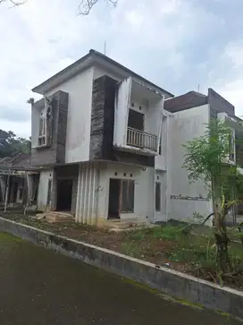 RUMAH MURAH CLUSTER ONE GATE THE ROYAL GRIYA LOKA TABANAN BALI