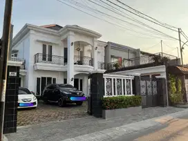 RUMAH MEWAH CIPAYUNG JAKARTA TIMUR