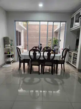 Dijual Cepat Rumah Green Lake City Cluster Amerika Latin Semi Furnish