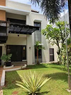 Rumah Kuldesak di Raffles Hills Jalan Alternatif Cibubur, Jatisampurna