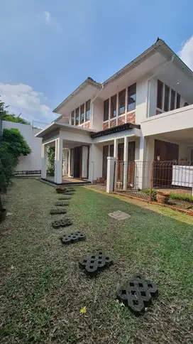 RUMAH SIAP PAKAI KEMANG - JAKARTA SELATAN