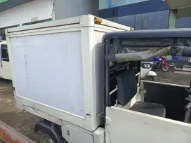 TVS cargo box second