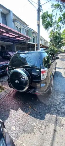 Toyota Rush,g,at,2012,hitam