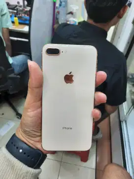 Iphoen 8plus 64gb