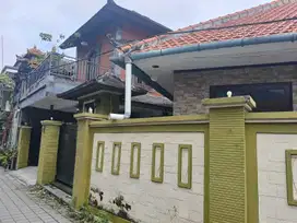 Beli Tanah 2 are Bonus Bangunan di Raya Canggu Kerobokan