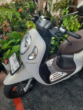 NEW SCOOPY PRESTIGE ' 24 PUTIH MASIH SEPERTI BARU JOGJA SURAT KOMPLIT