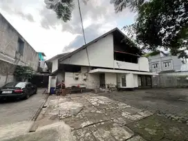 Rumah Strategis Dekat Tip Top KFC di Pegambiran Jakarta Timur