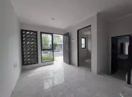 Rumah Bagus Siap Huni Dalam Komplek Summarecon kota Bandung
