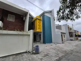 Kost 2 Lantai Baru 10 Kamar Tidur dekat Kampus UGM