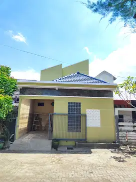 RUMAH KOS BANGUNAN BARU 2 LANTAI PLUS KAMAR MANDI DALAM