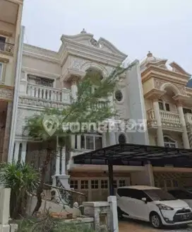 di sewakan Cluster Florence PIK