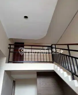 Rumah 1,5 Lantai Bagus SHM di Clustertropicana Residence, Tangerang