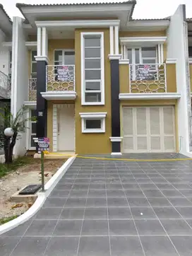 Dijual rumah dua lantai fiordini gading Serpong Tangerang