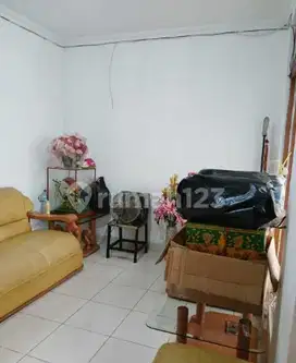 Rumah 3 Lantai Bagus di Pulau Dewa , Tangerang