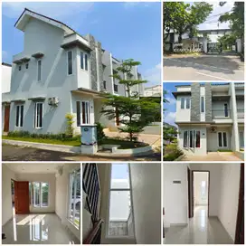 Rumah 2 lantai Hook green Botanical Garden jagakarsa Jakarta selatan