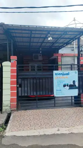 Dijual Rumah Semi Furnish Di Taman Royal 3, Cluster Edelweis, Cipondoh
