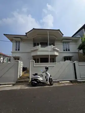 Rumah baru renovasi dekat akses tol becakayu di duren sawit