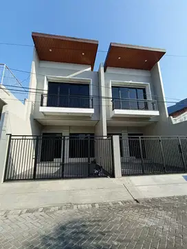 Dijual rumah 2 lantai sutorejo new gress, Surabaya timur