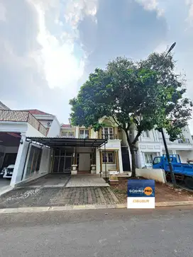 Dijual Rumah Like New 2 Lantai Dekat Mall Living World Kota Wisata